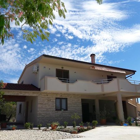 Apartmani Predovan Vrsi Ngoại thất bức ảnh