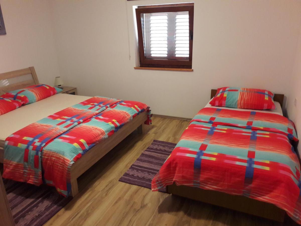 Apartmani Predovan Vrsi Ngoại thất bức ảnh
